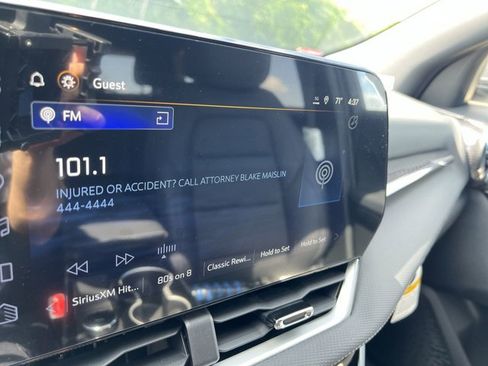 New 2026 Chevrolet Equinox LT w/ Convenience Package II image 13