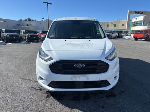 Used 2022 Ford Transit Connect XLT image 2