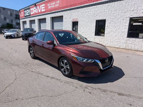 Used 2021 Nissan Sentra SV image 4