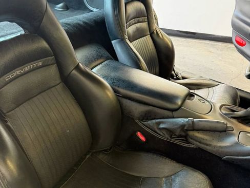 Used 1999 Chevrolet Corvette Coupe w/ Memory Pkg RWD image 24
