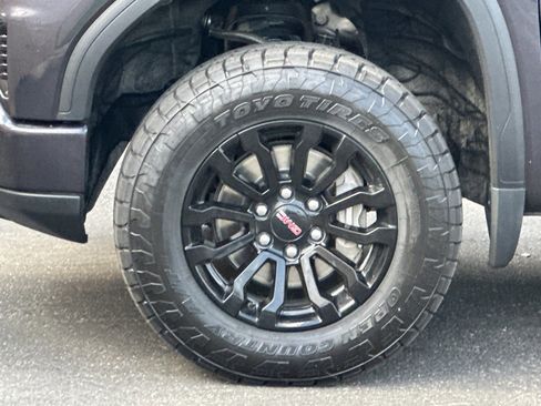 Used 2023 GMC Sierra 1500 AT4X image 27