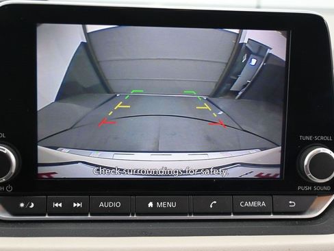 Used 2023 Nissan Rogue SV AWD/4WD image 12