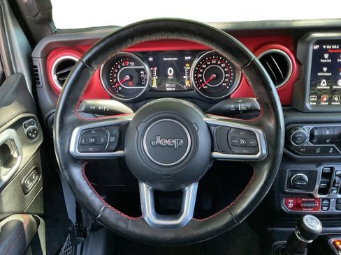 Used 2021 Jeep Gladiator Rubicon AWD/4WD image 17