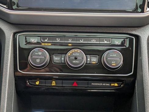 Used 2019 Volkswagen Atlas SEL image 16