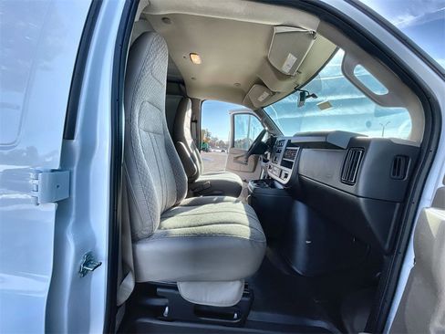 New 2025 Chevrolet Express 2500 Work Van w/ Driver Convenience Package image 24
