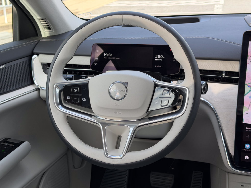 Certified 2025 Volvo EX90 Plus AWD/4WD image 24