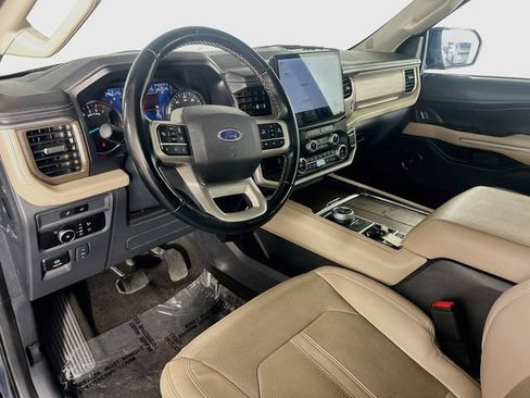 Used 2023 Ford Expedition Limited RWD image 11