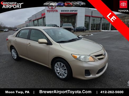 Used 2012 Toyota Corolla LE image 1