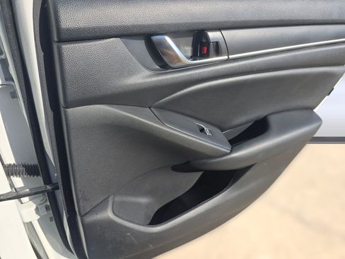 Used 2022 Honda Accord Sport image 28