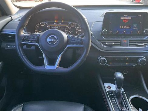 Certified 2024 Nissan Altima 2.5 SR image 6