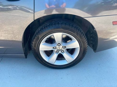 Used 2014 Dodge Charger SE RWD image 13
