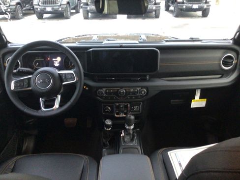 New 2026 Jeep Wrangler Unlimited Sahara image 10