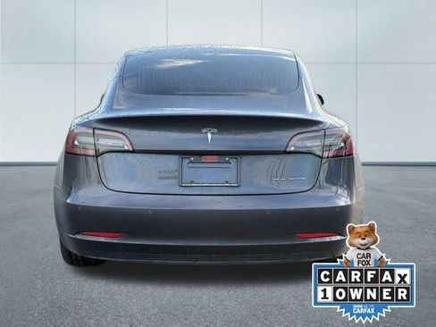 Used 2018 Tesla Model 3 Long Range image 7