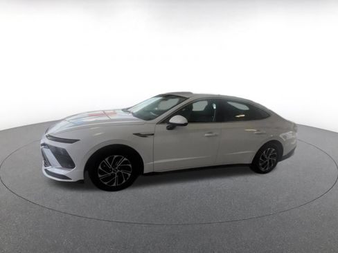 Used 2026 Hyundai Sonata Blue FWD image 7
