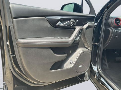 Used 2022 Chevrolet Blazer RS w/ Enhanced Convenience Package FWD image 8