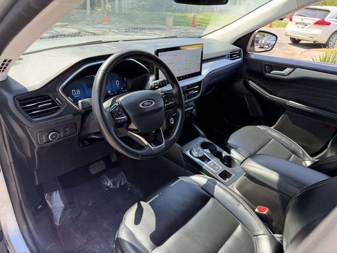 Used 2024 Ford Escape Platinum AWD/4WD image 24