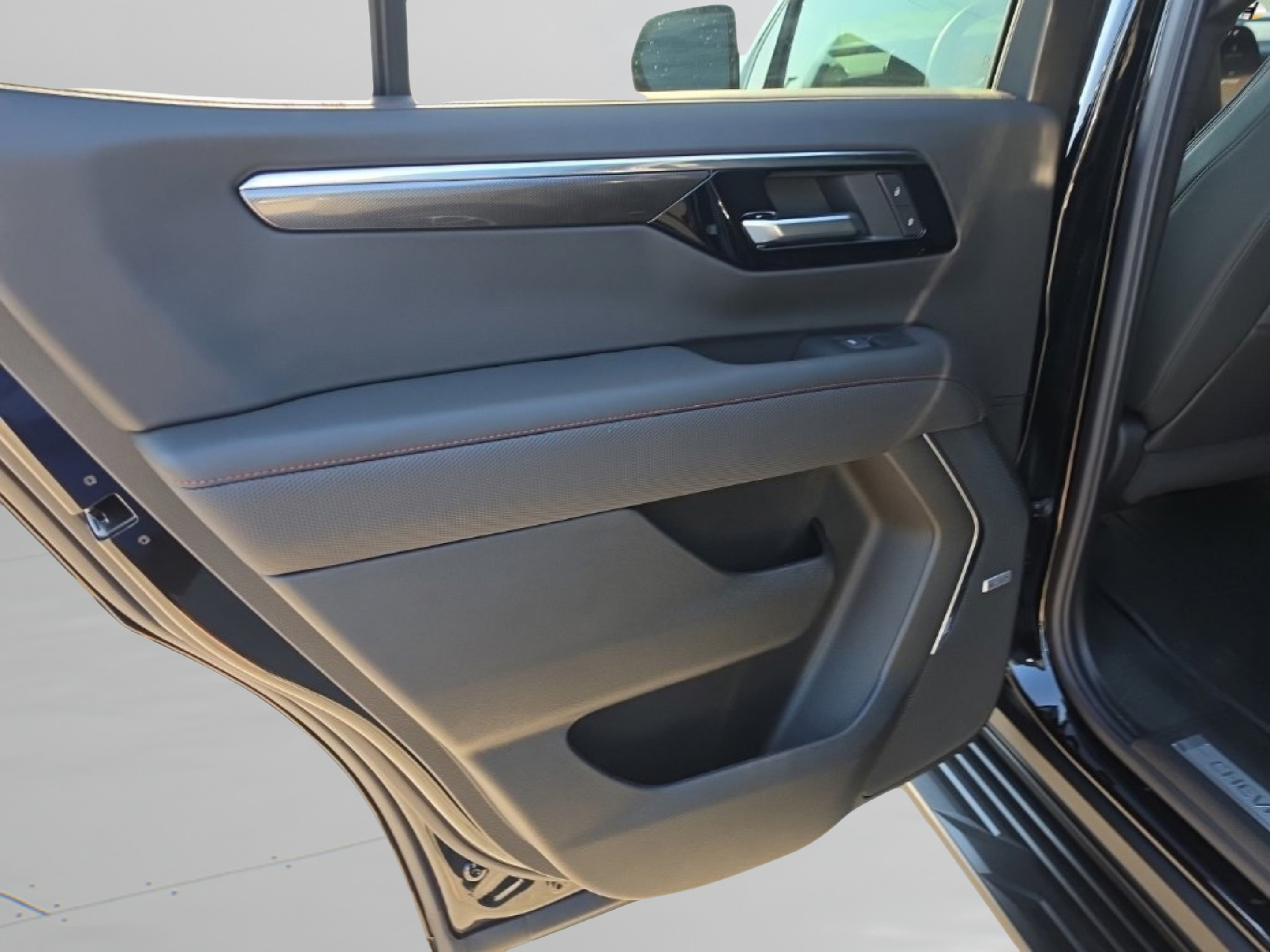 New 2027 Chevrolet Tahoe RST w/ RST Capability Package AWD/4WD image 22