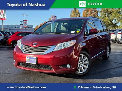 Used 2017 Toyota Sienna XLE w/ XLE Navigation Package