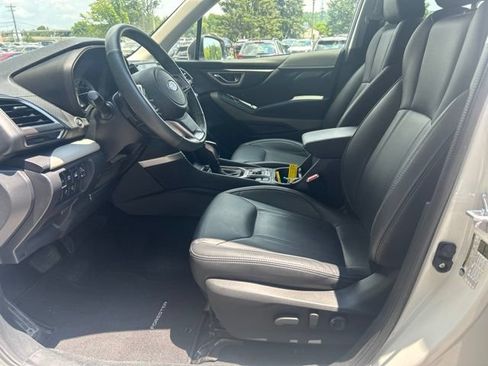 Used 2023 Subaru Forester Limited AWD/4WD image 14