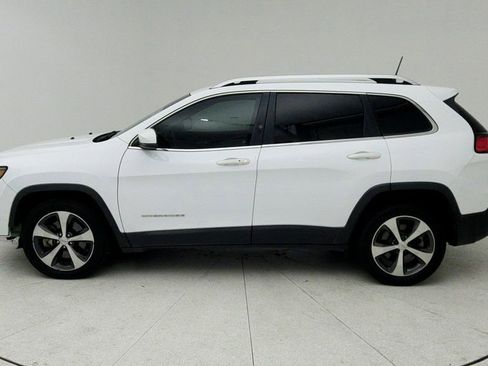 Used 2019 Jeep Cherokee Limited w/ Luxury Group FWD image 5