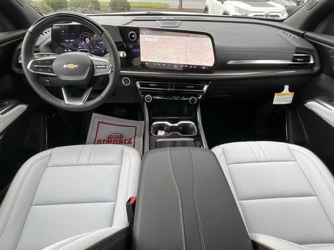 New 2025 Chevrolet Traverse High Country FWD image 21