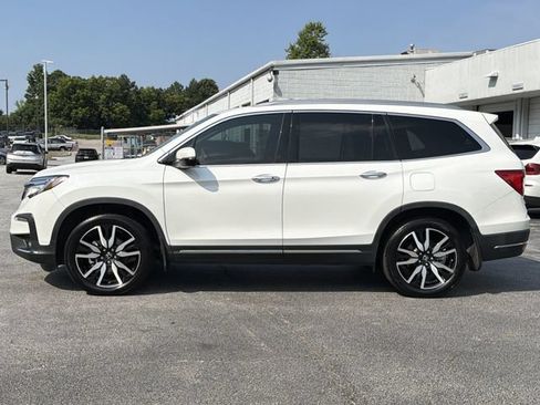Used 2022 Honda Pilot Touring image 2