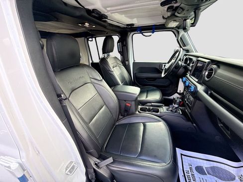 Used 2023 Jeep Wrangler Unlimited Sahara w/ Cold Weather Group AWD/4WD image 33