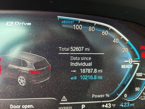 Used 2021 BMW X5 xDrive45e w/ Executive Package 3 AWD/4WD image 12
