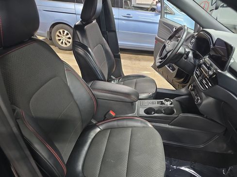 Used 2024 Ford Escape ST-Line FWD image 11