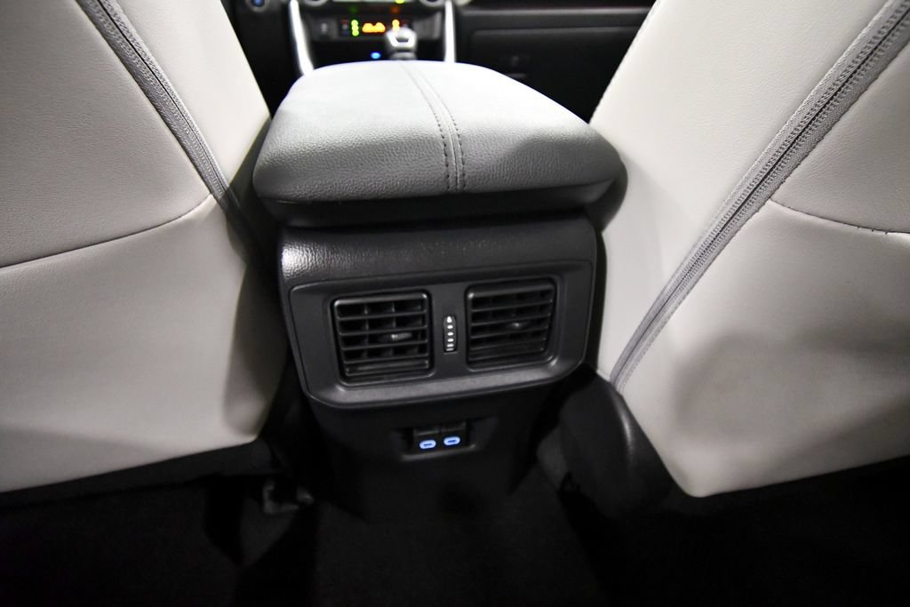 Used 2025 Toyota RAV4 Limited w/ Advanced Technology Package AWD/4WD image 17
