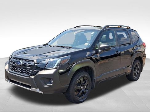 Certified 2025 Subaru Forester Wilderness AWD/4WD image 3
