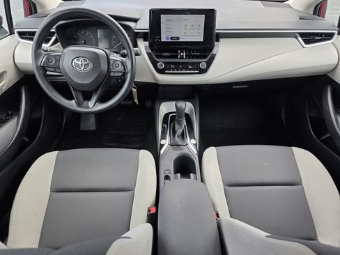 Used 2024 Toyota Corolla LE FWD image 11