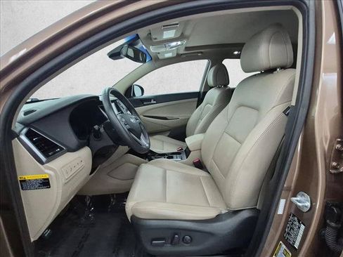 Used 2017 Hyundai Tucson Limited w/ Limited Ultimate Package 03 FWD image 17