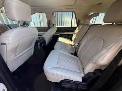 Used 2020 Ford Expedition Max Platinum AWD/4WD image 9