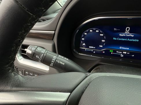 Used 2022 Chevrolet Tahoe Z71 w/ Luxury Package image 41