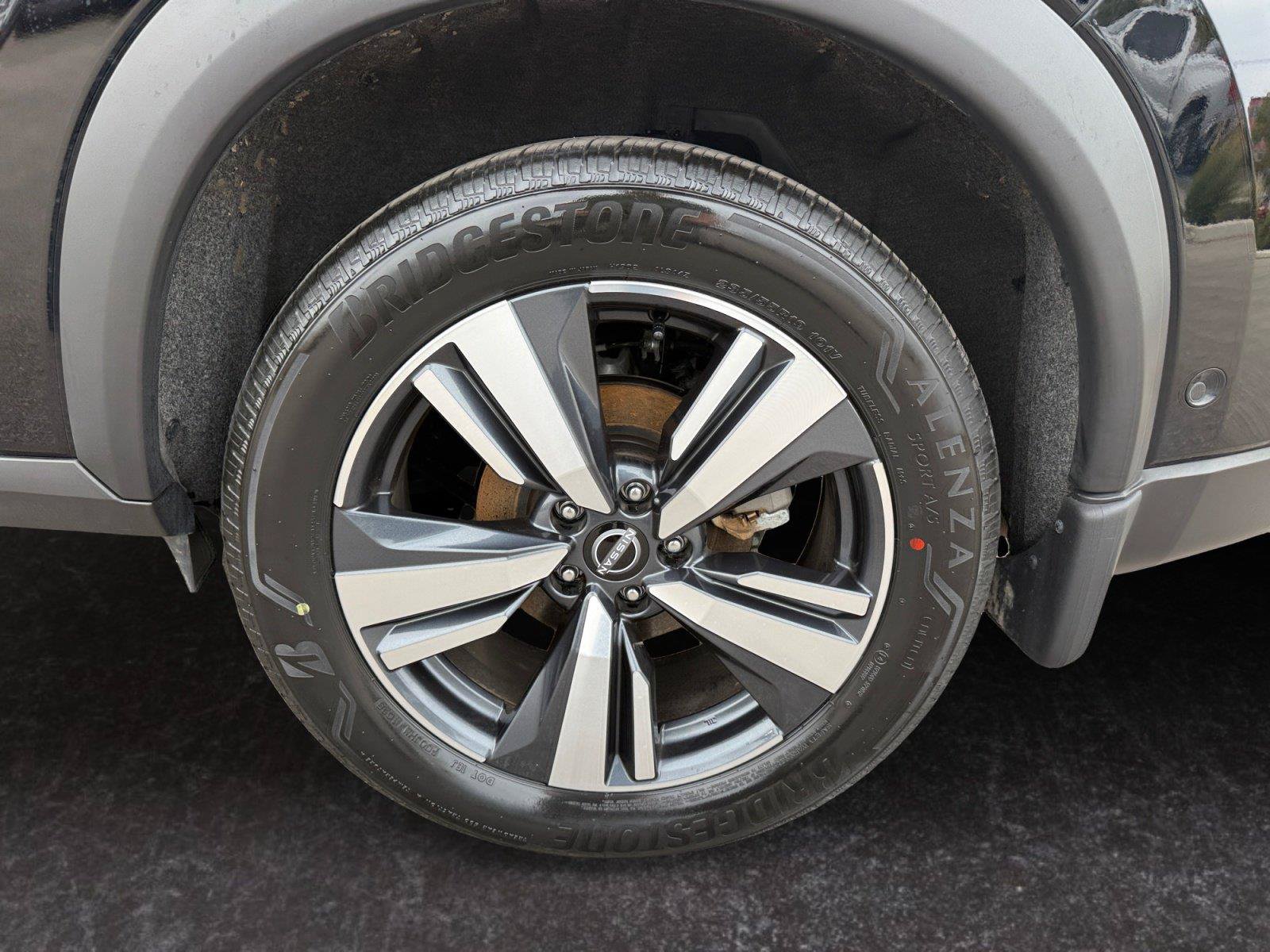 Certified 2025 Nissan Rogue SL w/ Tech Package AWD/4WD image 29
