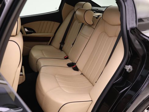 Used 2010 Maserati Quattroporte RWD image 14
