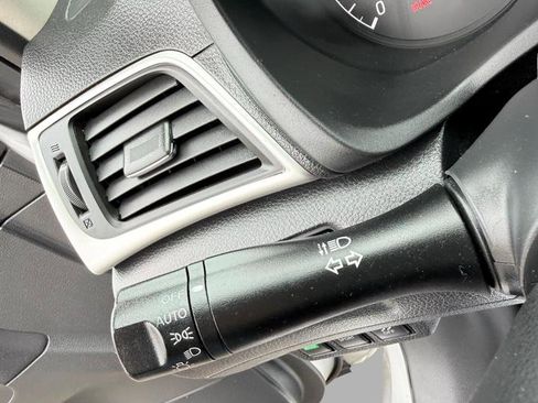 Used 2016 Nissan Sentra S image 17