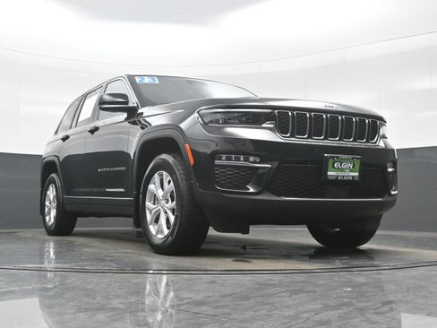 Used 2023 Jeep Grand Cherokee Limited w/ MOPAR Finishing Package image 33