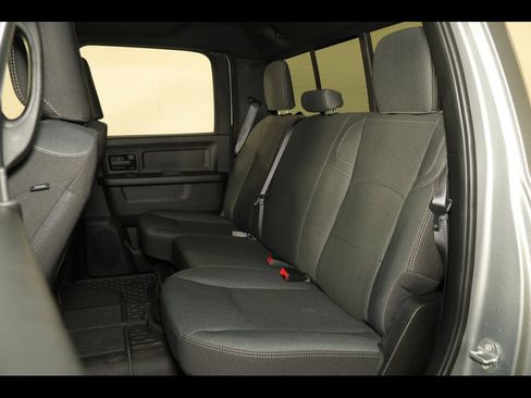 Used 2024 RAM 2500 Tradesman w/ Chrome Appearance Group image 21