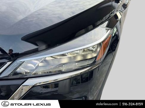 Used 2023 Nissan Kicks SR w/ SR Premium Package image 7