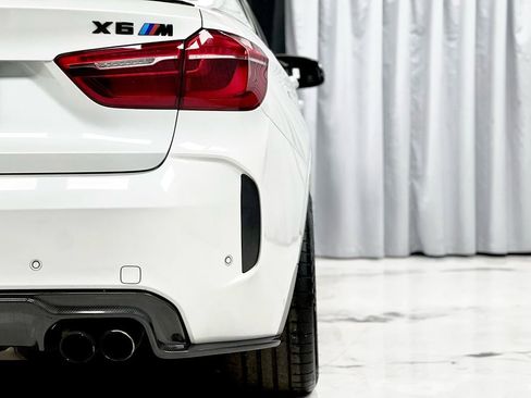 Used 2016 BMW X6 M image 48