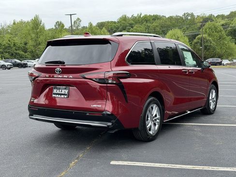 New 2026 Toyota Sienna Limited AWD/4WD image 19