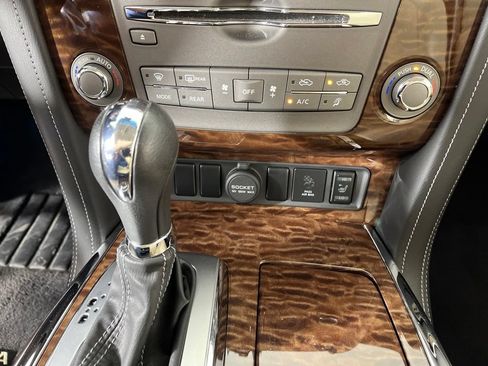 Used 2017 Nissan Armada SL w/ Technology Package RWD image 40