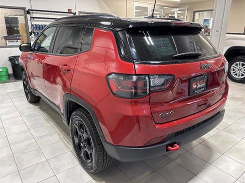 Used 2023 Jeep Compass Trailhawk w/ Trailhawk Elite Group image 2