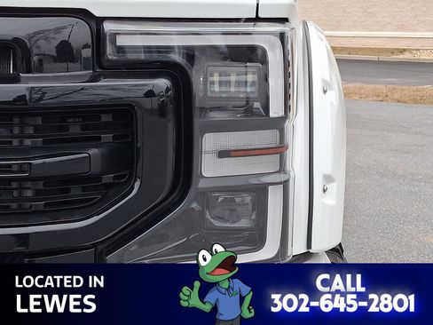 Used 2022 Ford F250 Lariat w/ Black Appearance Package image 24