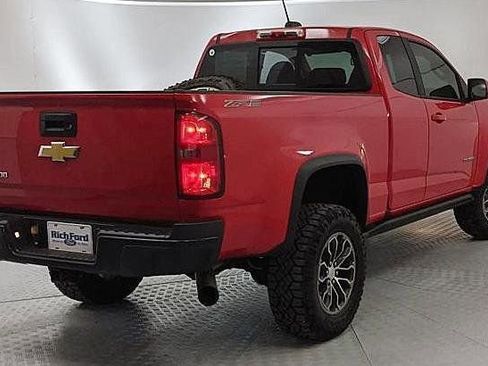 Used 2018 Chevrolet Colorado ZR2 AWD/4WD image 3