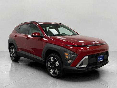 Used 2025 Hyundai Kona SEL image 1