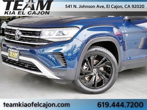 Used 2023 Volkswagen Atlas SE w/ Panoramic Sunroof Package FWD image 3