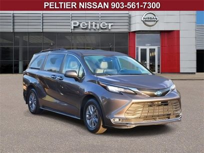 Used 2022 Toyota Sienna XLE